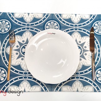 Set of 4 blue/white placemats printed with Anciennes-Sol pattern